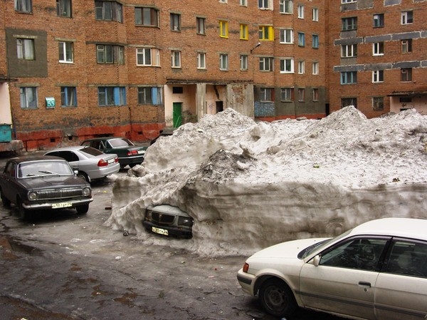На зимовке.