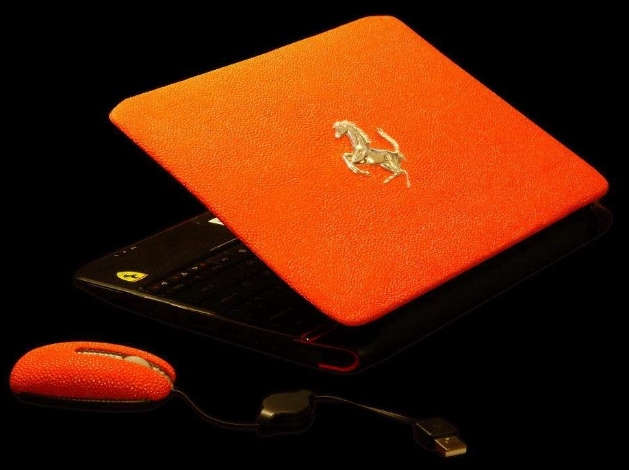 Premium Netbook Ferrari One MJ Limited Edition - Genuine Leather - Stingray Red with Silver Horse