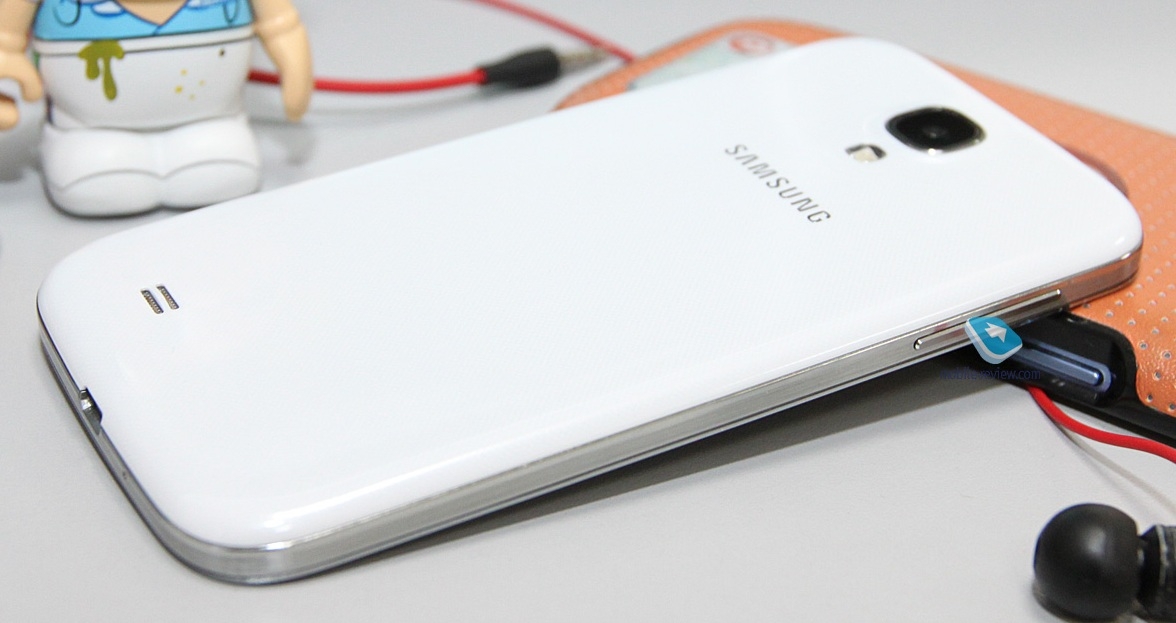 Samsung Galaxy S4 16Gb GT-I9500 7