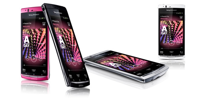 Sony Ericsson Arc S (Старт продаж в Связном и МТС - 12 октября)