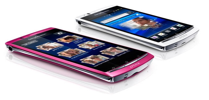 Sony Ericsson Arc S (Старт продаж в Связном и МТС - 12 октября)