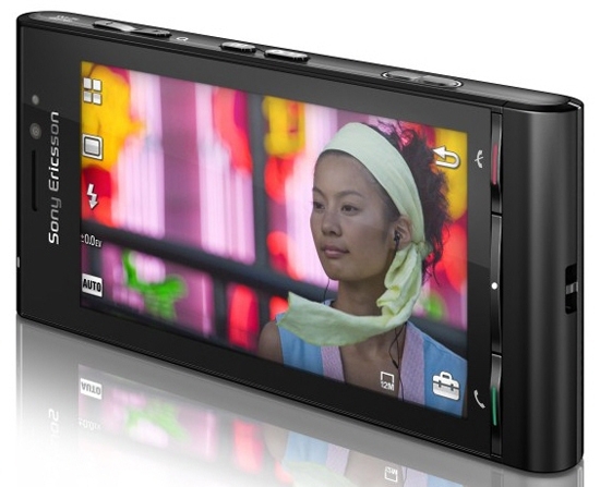 Sony Ericsson Satio (1)