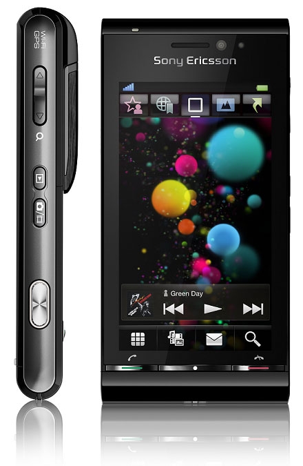 Sony Ericsson Satio (3)